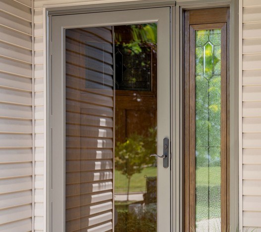 storm door installation in columbus