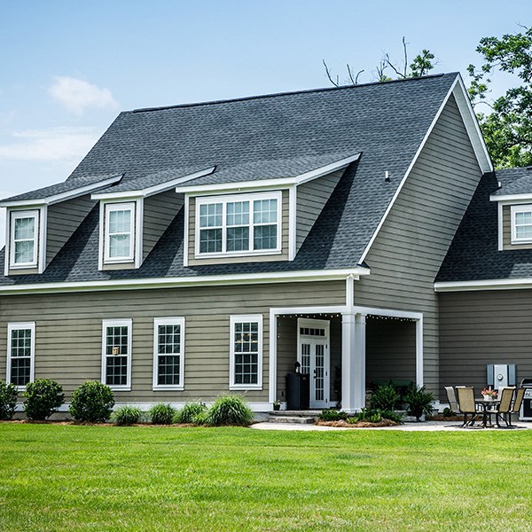 home in North Olmsted getting a free roofing estimate