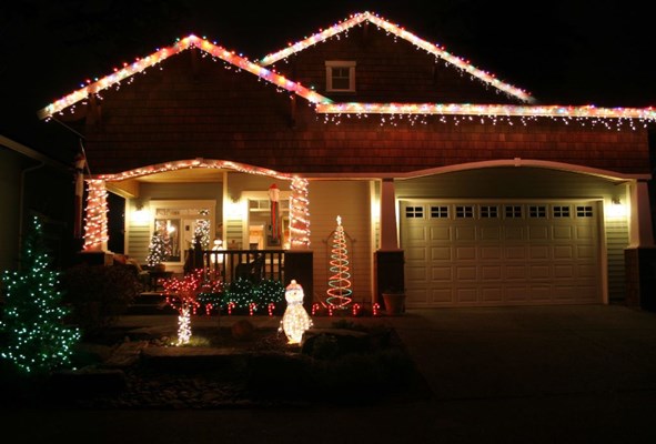 chirstmas light installation services in euclid oh