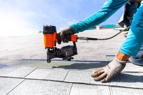 choosing the right material for roof replacement in euclid oh
