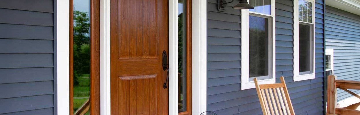 Modern wood entry door on home in Columbus, OH